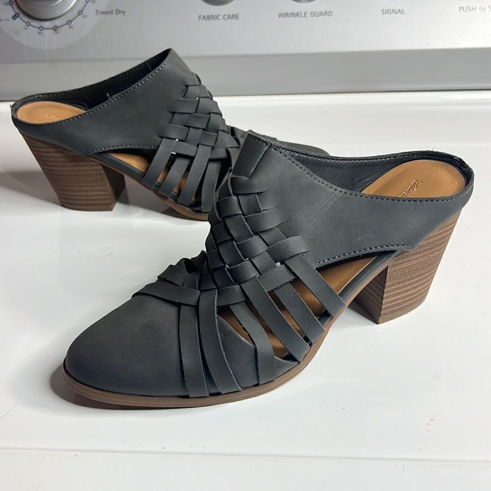 Universal Thread slip on wedges - Picture 2 of 8